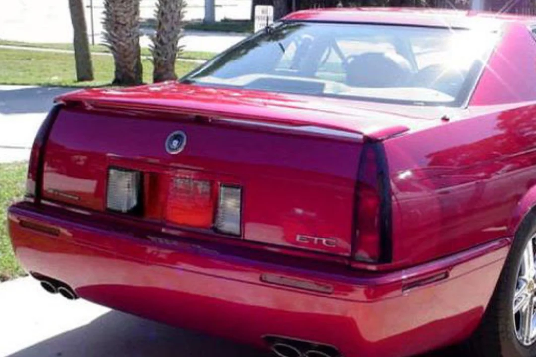 2001 Cadillac El Dorado : Spoiler Painted - Image 2