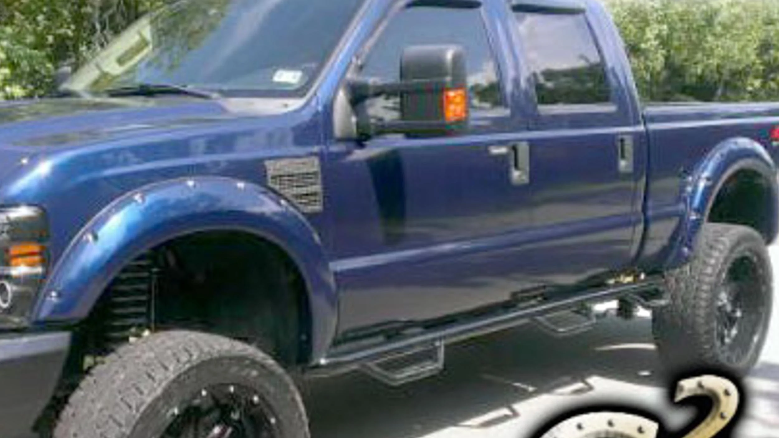 2010 Ford F-250/F-350 : Fender Flare Painted (Aftermarket) - Image 2