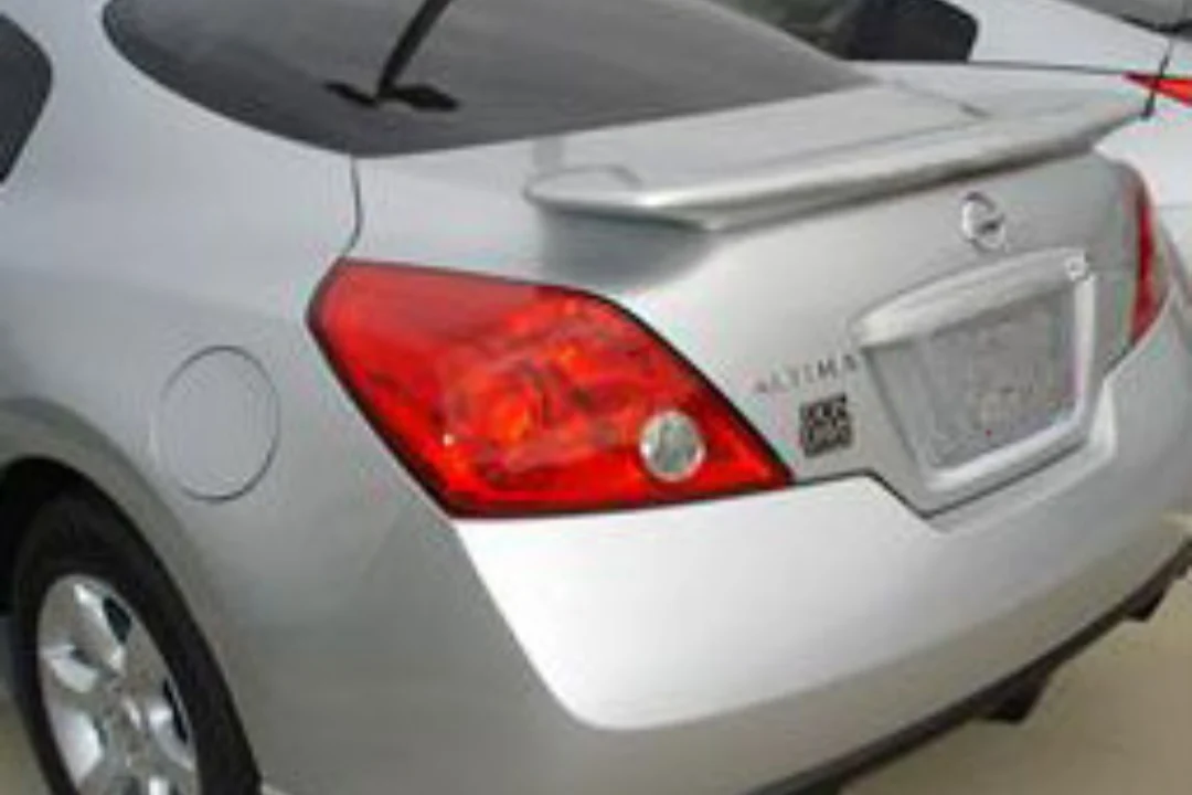 2012 Nissan Altima : Spoiler Painted - Image 2