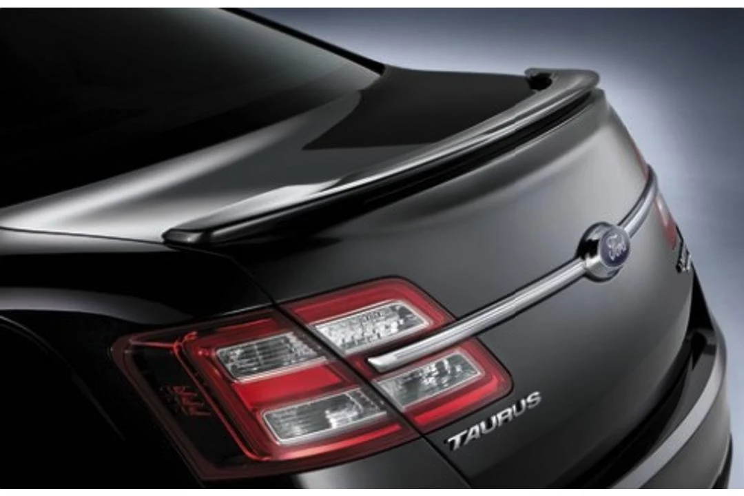 2015 Ford Taurus : Spoiler Painted