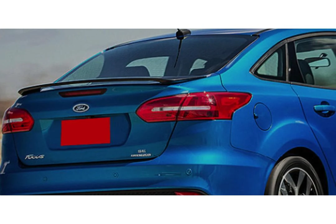 2018 Ford Focus : Spoiler Painted