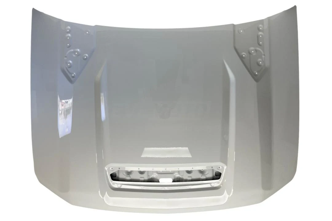 2020-2026 Chevrolet Silverado : Hood Painted (2500 HD)