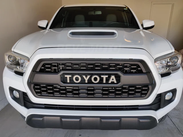 2016-2023 Toyota Tacoma : Hood Painted (3rd Generation | WITH: Scoop Opening | Aftermarket) | Painted to Match, Ready to Install - Image 28