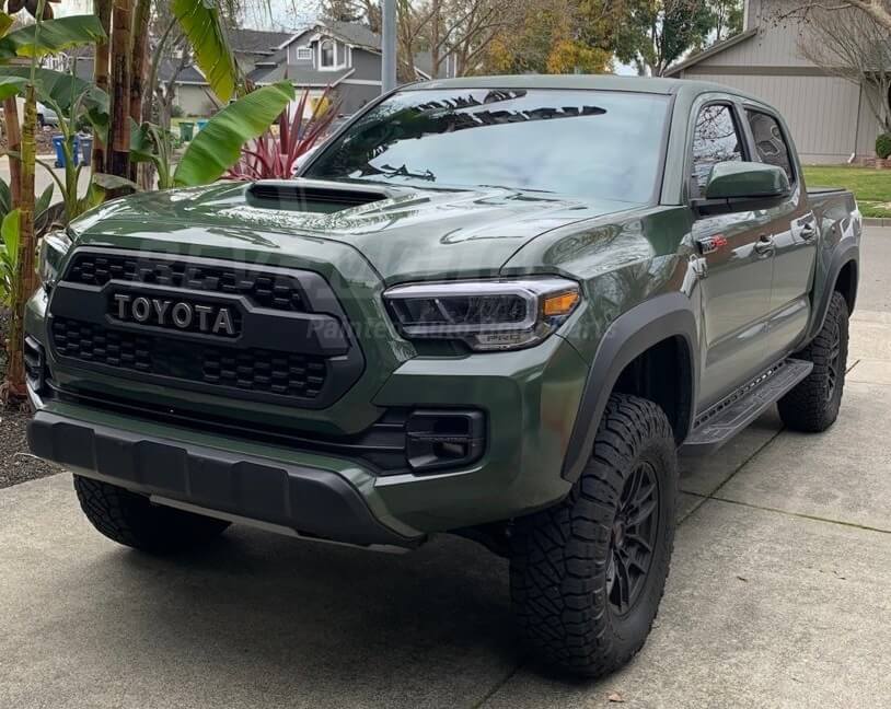 2016-2023 Toyota Tacoma : Hood Painted (3rd Generation | WITH: Scoop Opening | Aftermarket) | Painted to Match, Ready to Install - Image 29